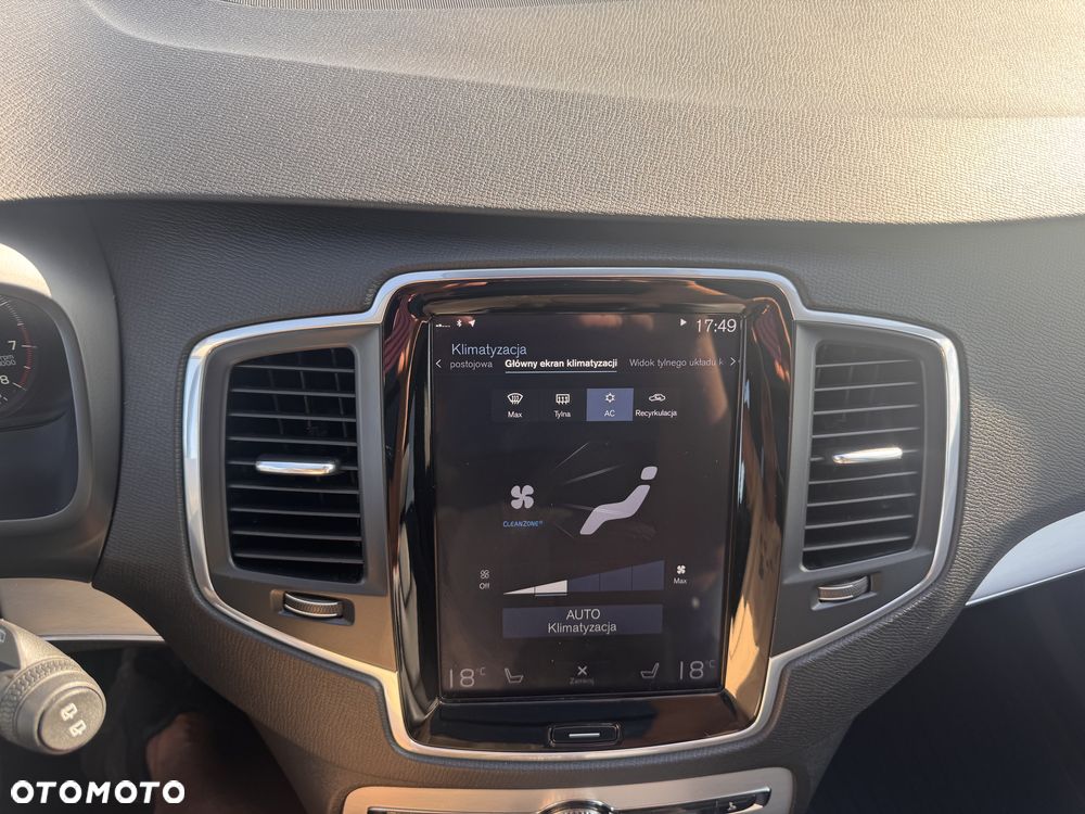 Volvo XC 90 - 32