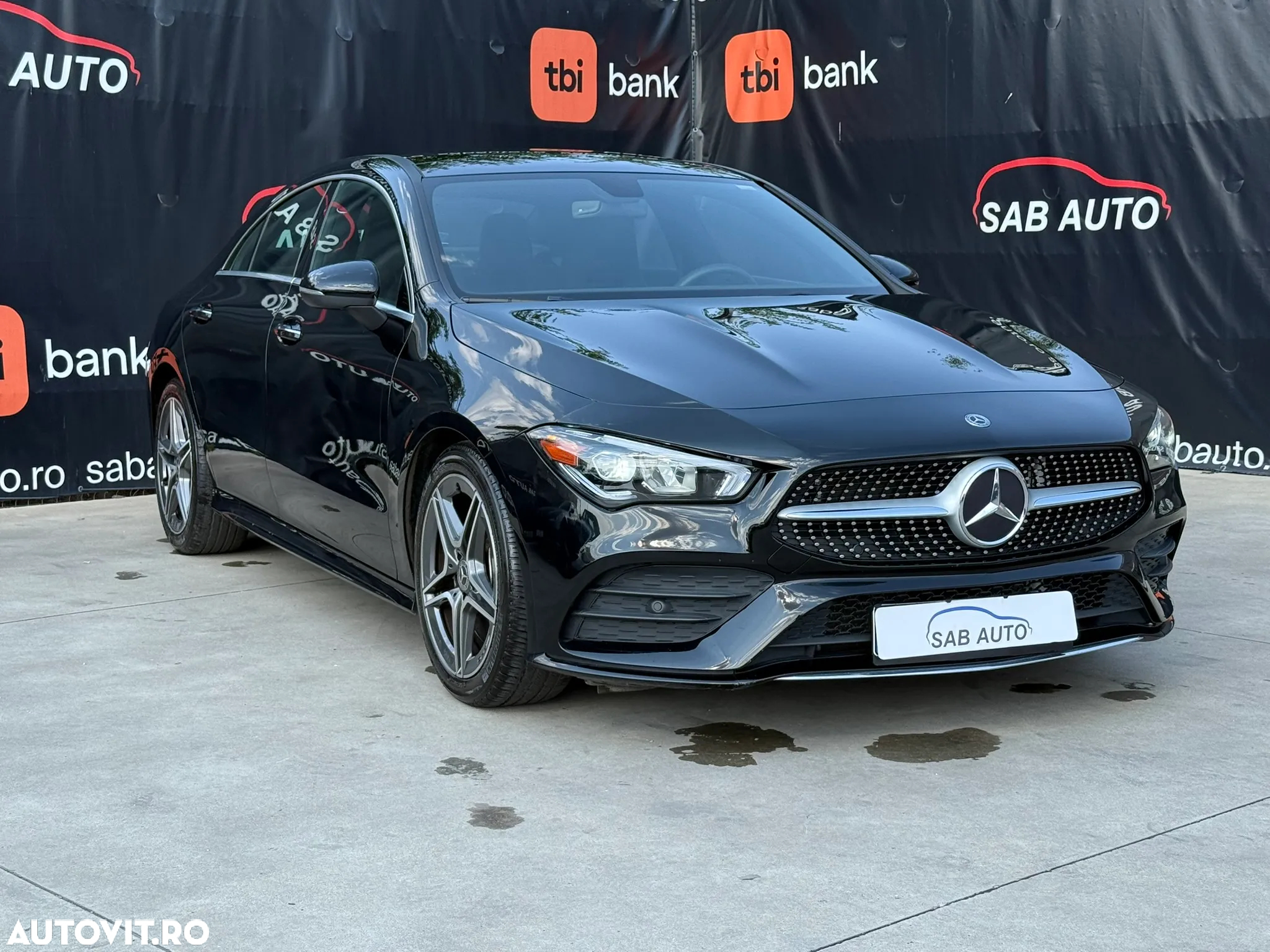 Mercedes-Benz CLA 250 4Matic 7G-DCT AMG Line - 3