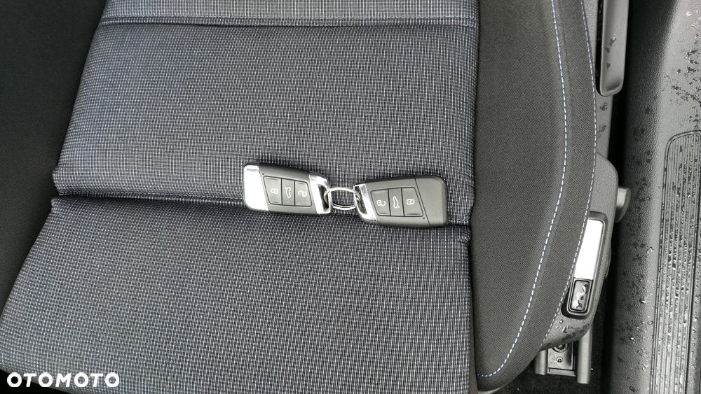 Volkswagen Passat 1.4 TSI Plug-In-Hybrid GTE - 31