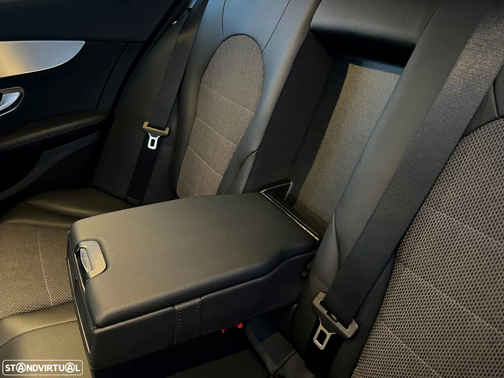 Mercedes-Benz C 350 e - 39