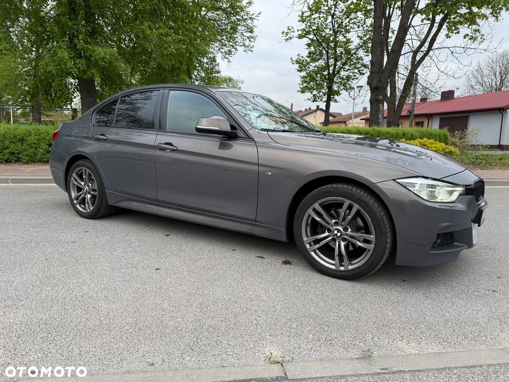 BMW Seria 3 320i xDrive M Sport - 2