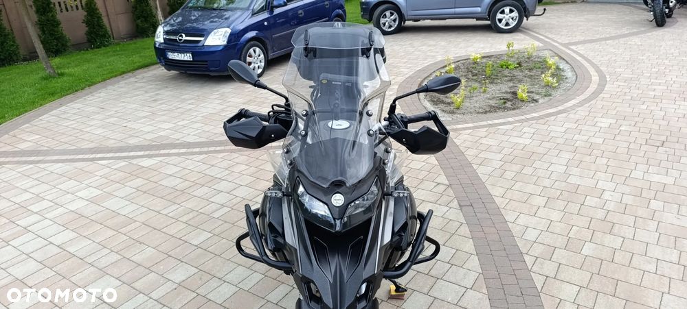 Benelli TRK 502 - 9