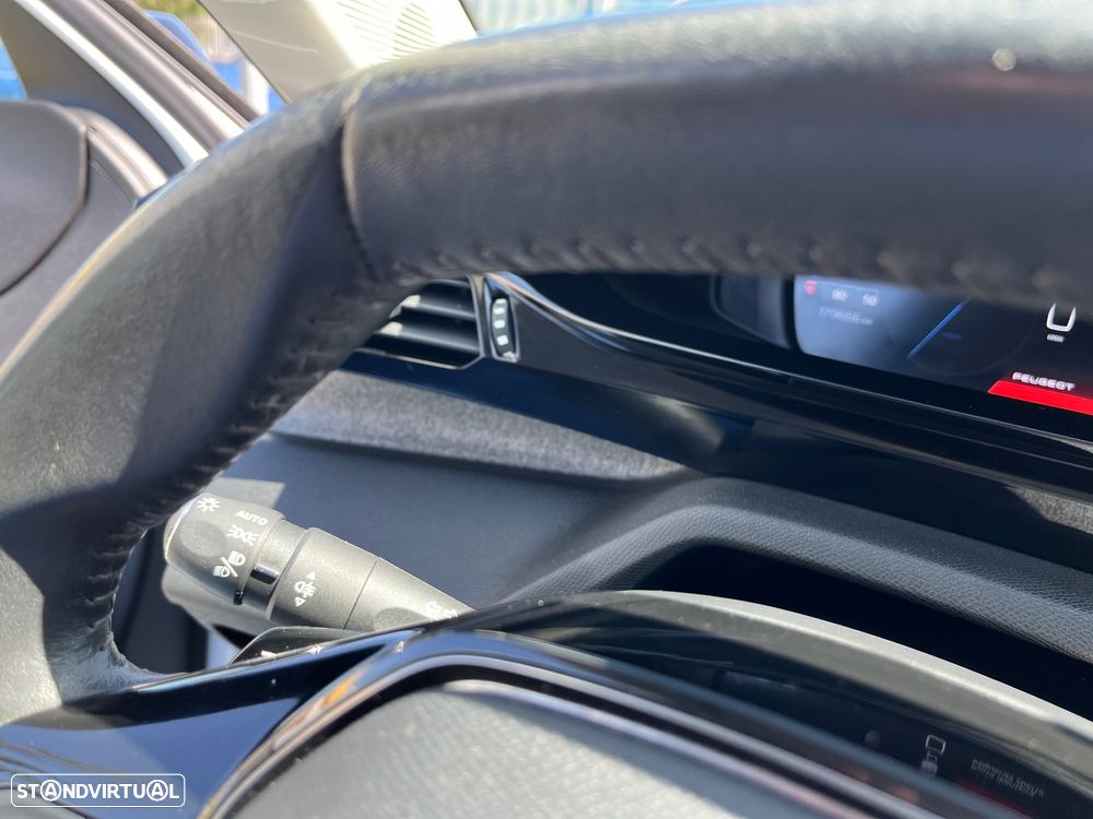 Peugeot 308 1.5 BlueHDi Allure Pack EAT8 - 28