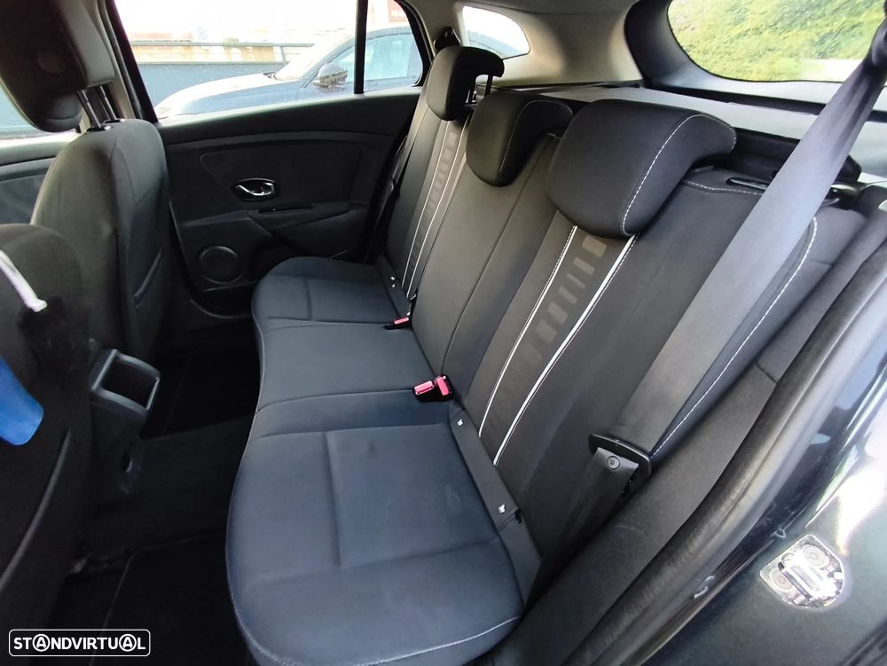 Renault Mégane Sport Tourer 1.5 dCi Confort SS - 8