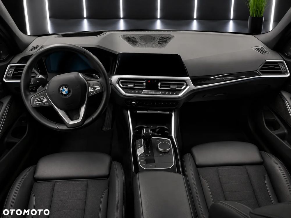 BMW Seria 3 330e xDrive Sport Line - 6