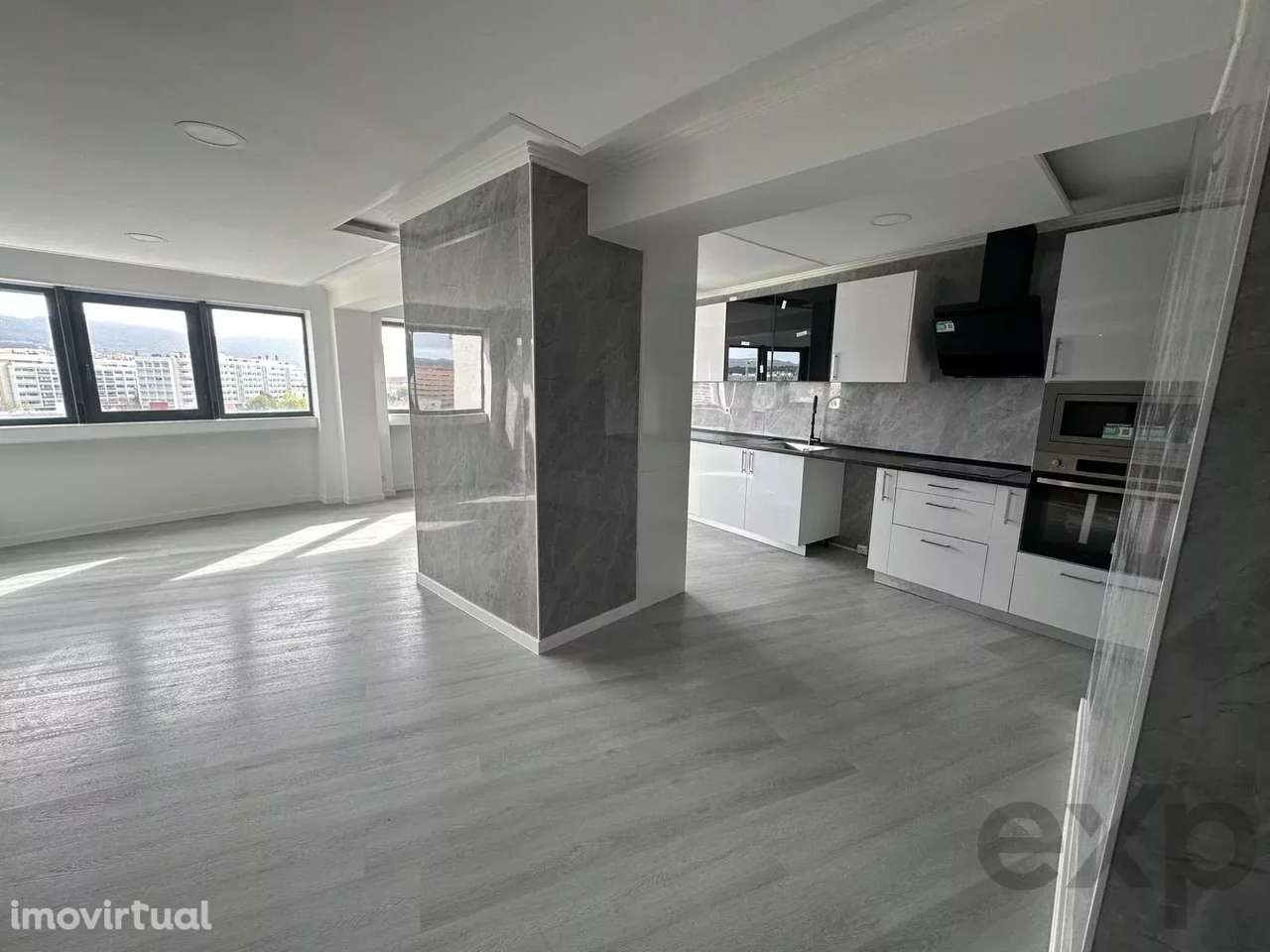 Braga - T4 Renovado com Garagem e Elevador – Centro Urbano de Braga - Grande imagem: 4/25