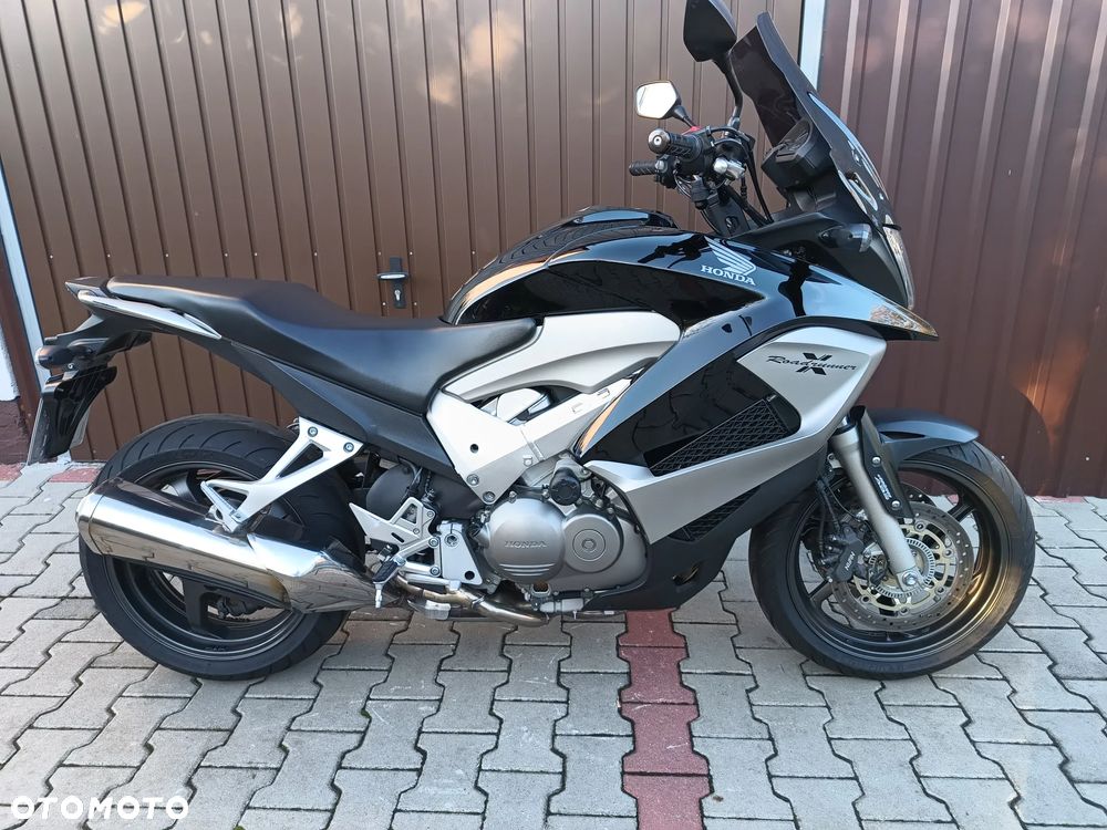 Honda VFR - 4
