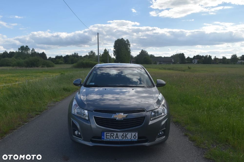 Chevrolet Cruze 1.8 LT - 2