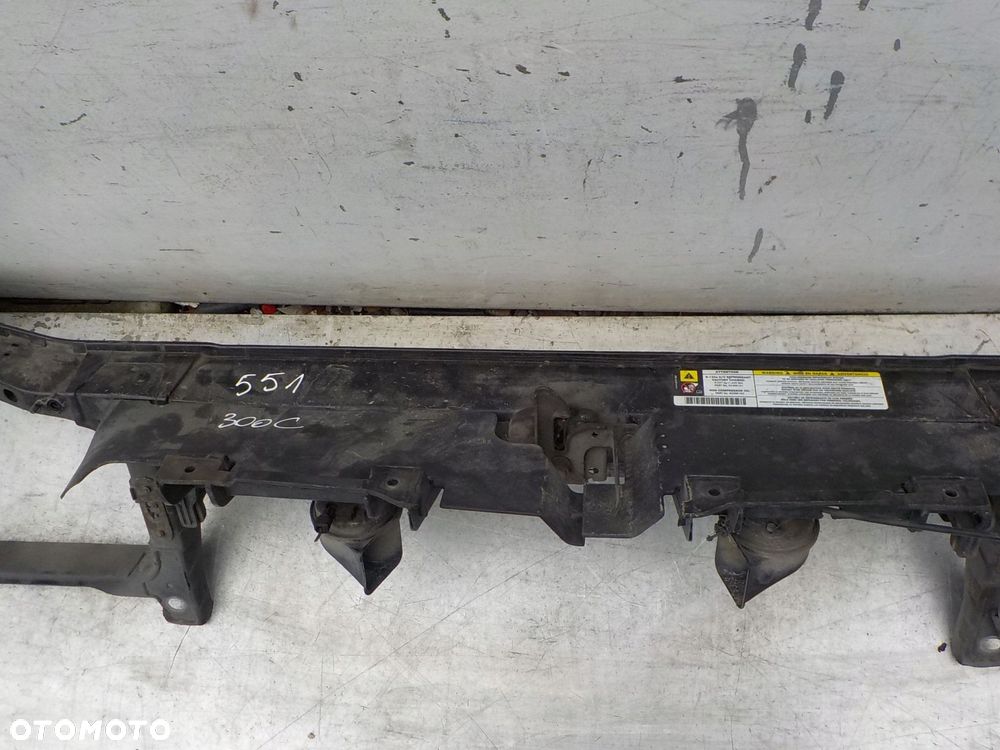 551 CHRYSLER 300 C PAS PRZEDNI BELKA - 6