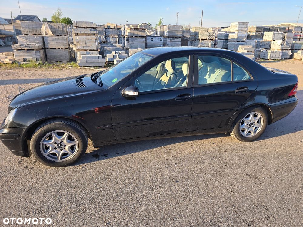 Mercedes-Benz Klasa C 200 CDI Classic - 9