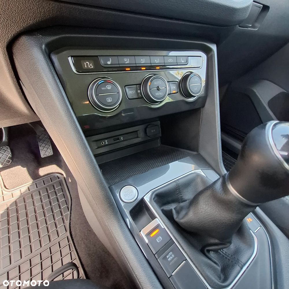 Volkswagen Tiguan 1.4 TSI BMT Comfortline - 19