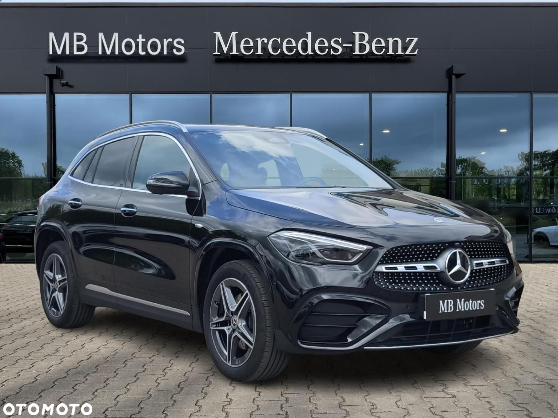 Mercedes-Benz GLA - 2