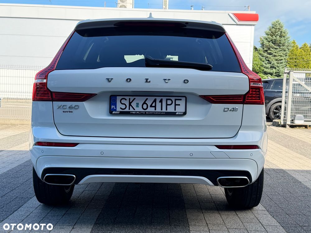 Volvo XC 60 D4 SCR AWD R-Design - 2