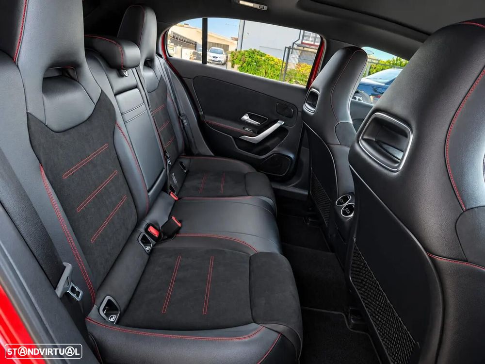 Mercedes-Benz A 180 d 7G-DCT AMG Line - 14