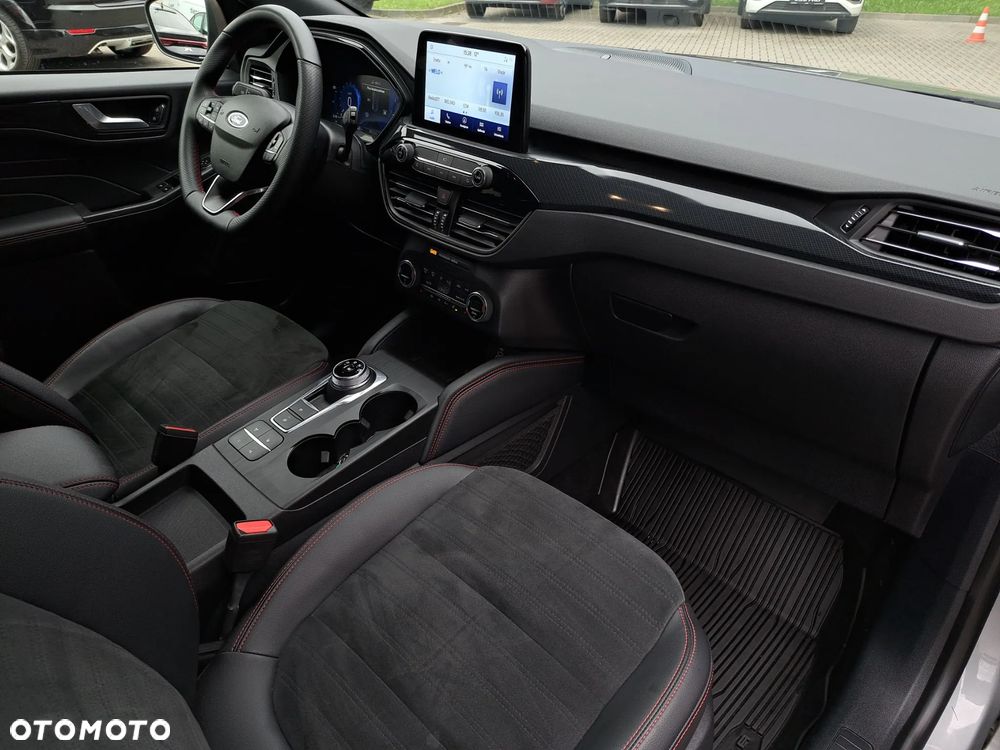 Ford Kuga 2.0 EcoBlue AWD ST-Line X - 24