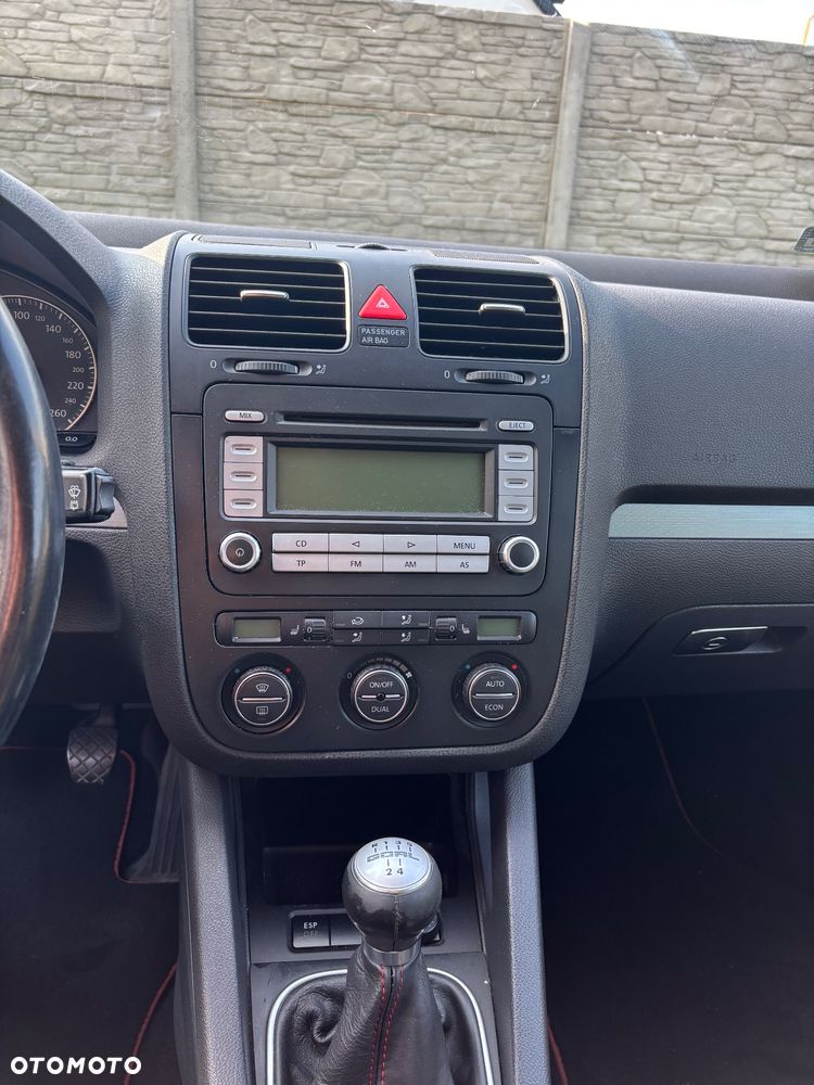 Volkswagen Golf 1.6 Goal - 14