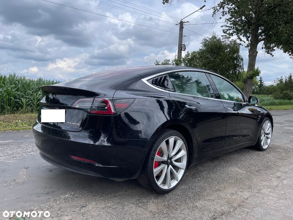 Tesla Model 3 Langstreckenbatterie Allradantrieb Dual Motor - 4