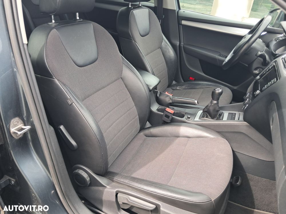 Skoda Octavia 2.0 TDI Style - 3
