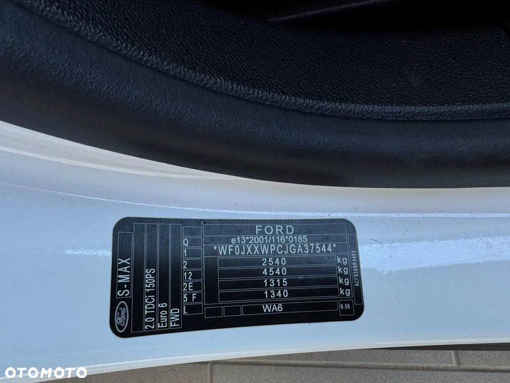 Ford S-Max 2.0 TDCi Titanium PowerShift - 41