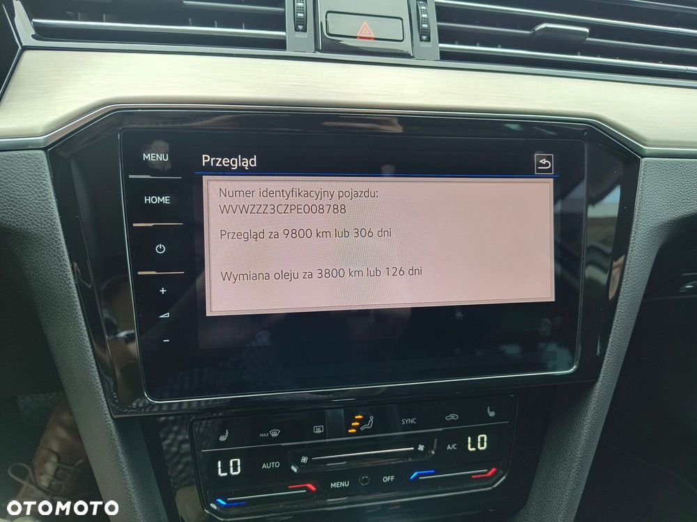 Volkswagen Passat - 30