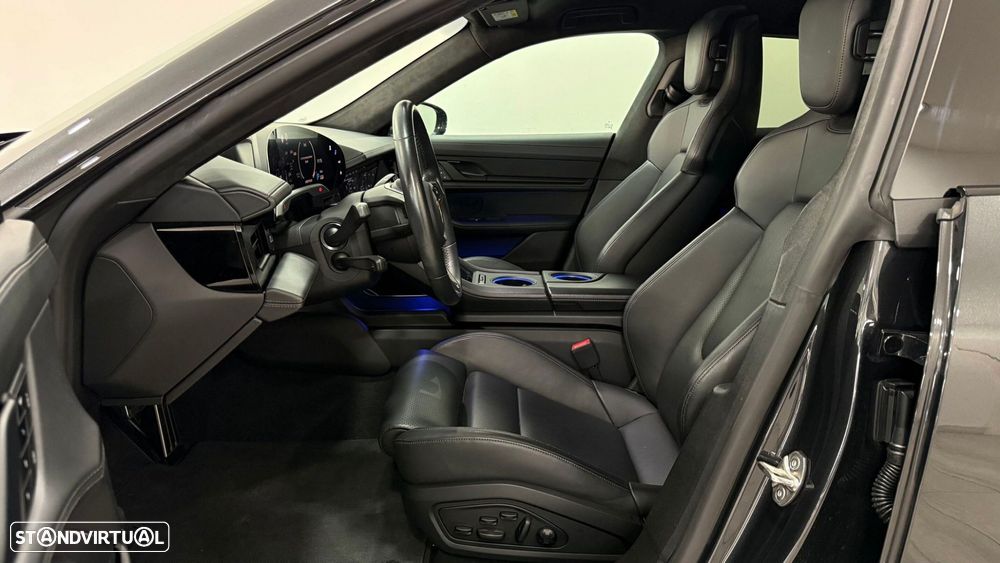 Porsche Taycan Sport Turismo GTS - 3