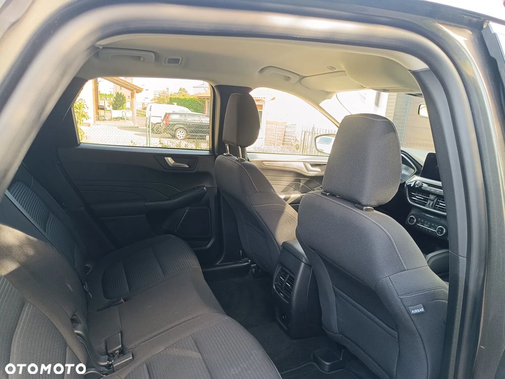 Ford Kuga - 9