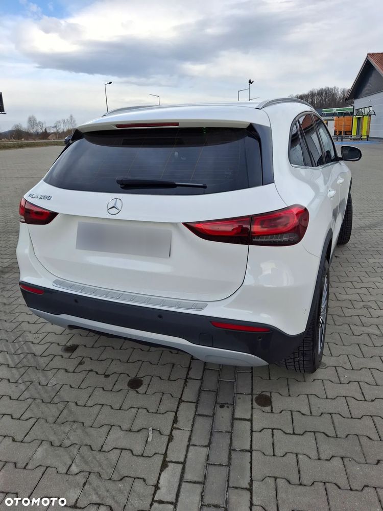 Mercedes-Benz GLA 200 Business Edition - 6