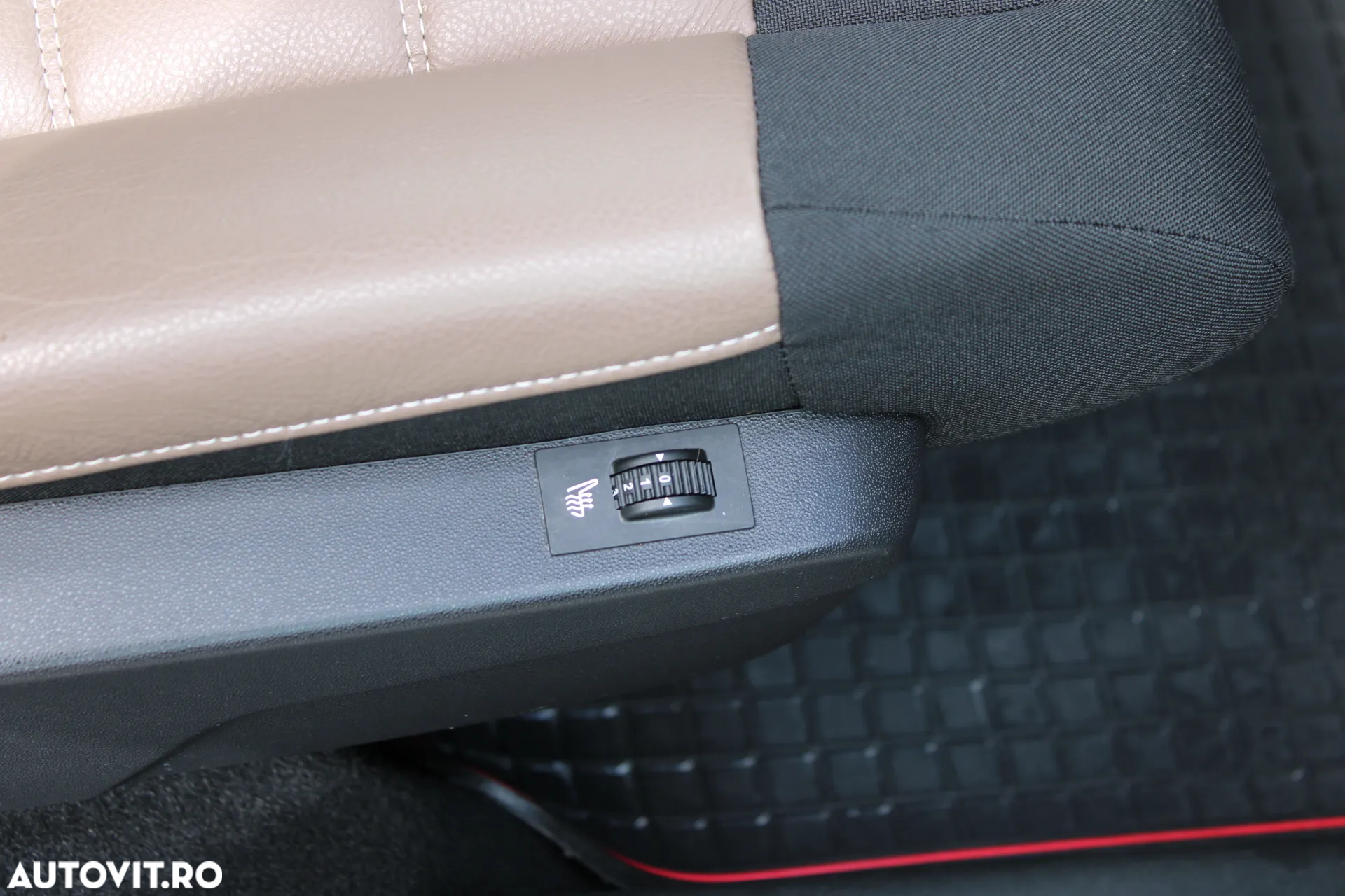 Citroën C4 Cactus 1.6 BlueHDi S&S BVM Shine - 26