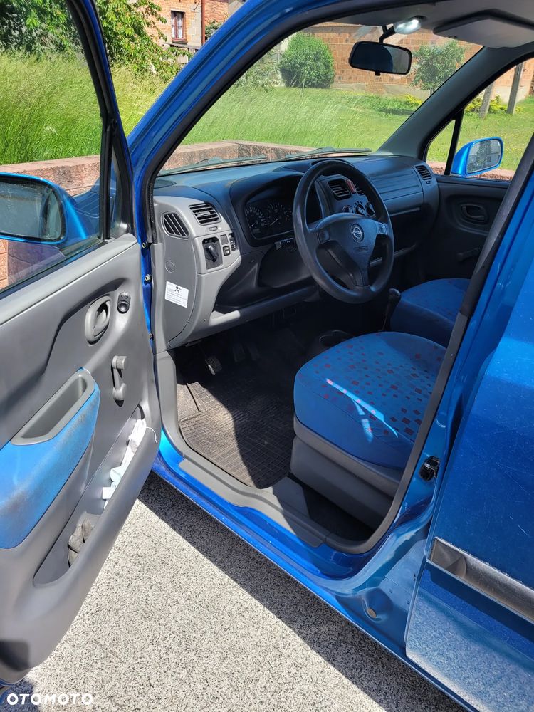 Opel Agila 1.2 16 V - 8