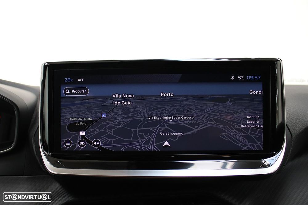 Peugeot 2008 1.2 PureTech Allure EAT8 - 11