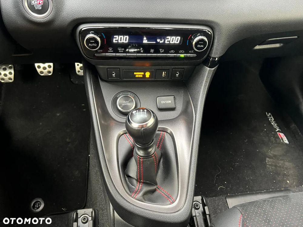 Toyota Yaris GR 1.6 Dynamic - 14