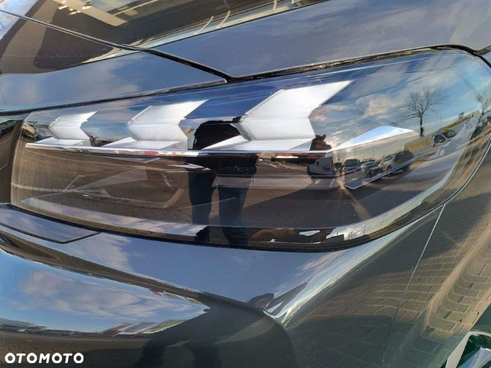 Peugeot Traveller 2.0 BlueHDi Long Business EAT8 - 12