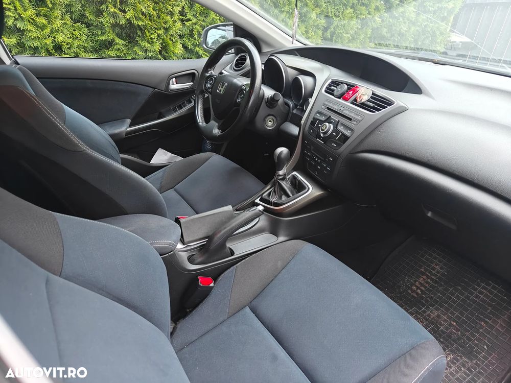 Honda Civic 1.8i Sport - 8