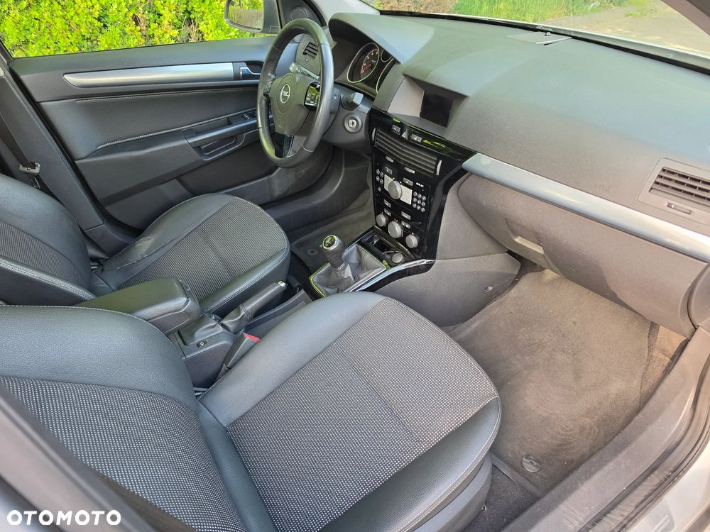 Opel Astra 1.8 Enjoy - 4