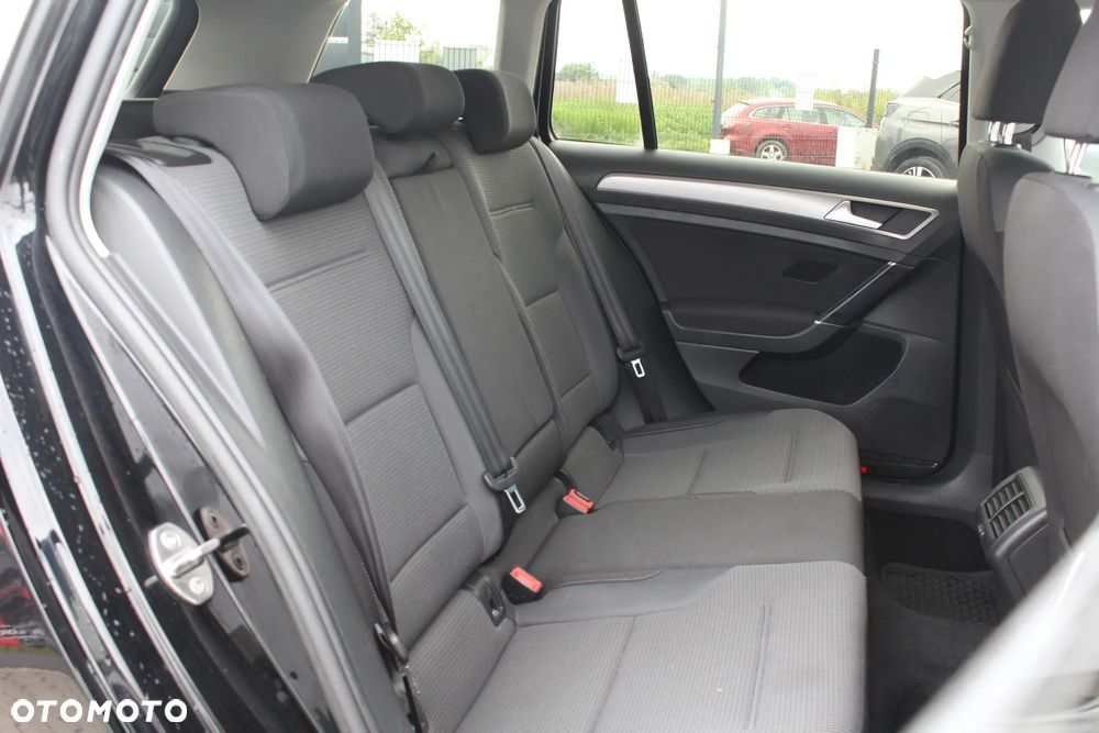 Volkswagen Golf 1.4 TSI BMT Comfortline - 22