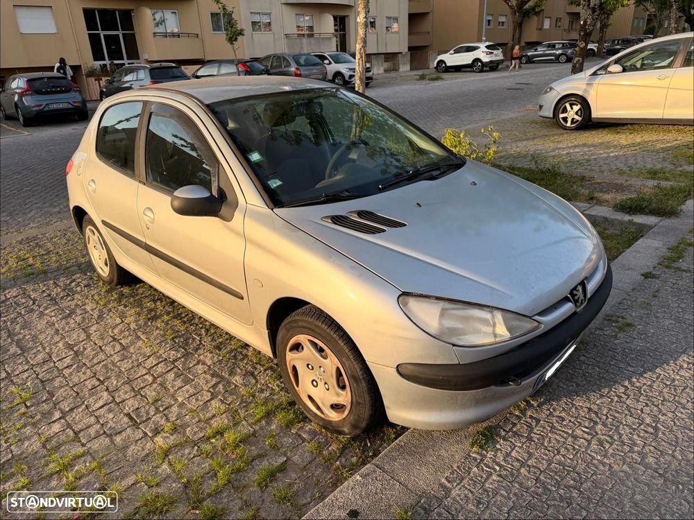 Peugeot 206 1.1 XR - 3