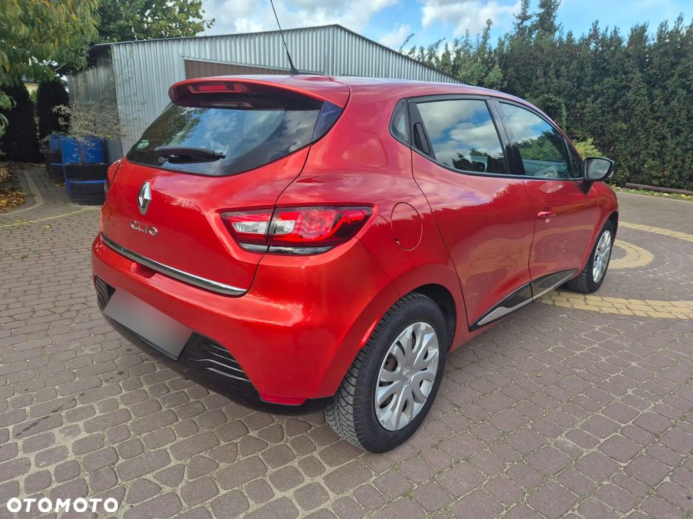 Renault Clio 1.2 16V Limited Plus - 20