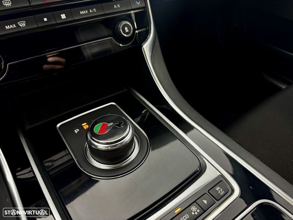 Jaguar XE 20d Aut. R-Sport - 20