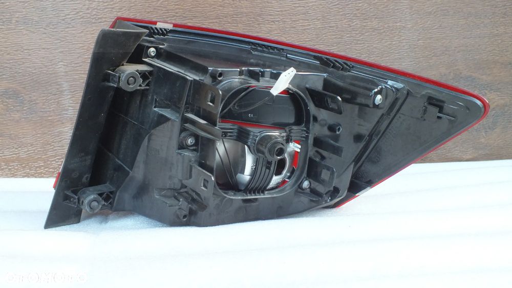 Lampa tylna lewa Skoda Karoq - 4