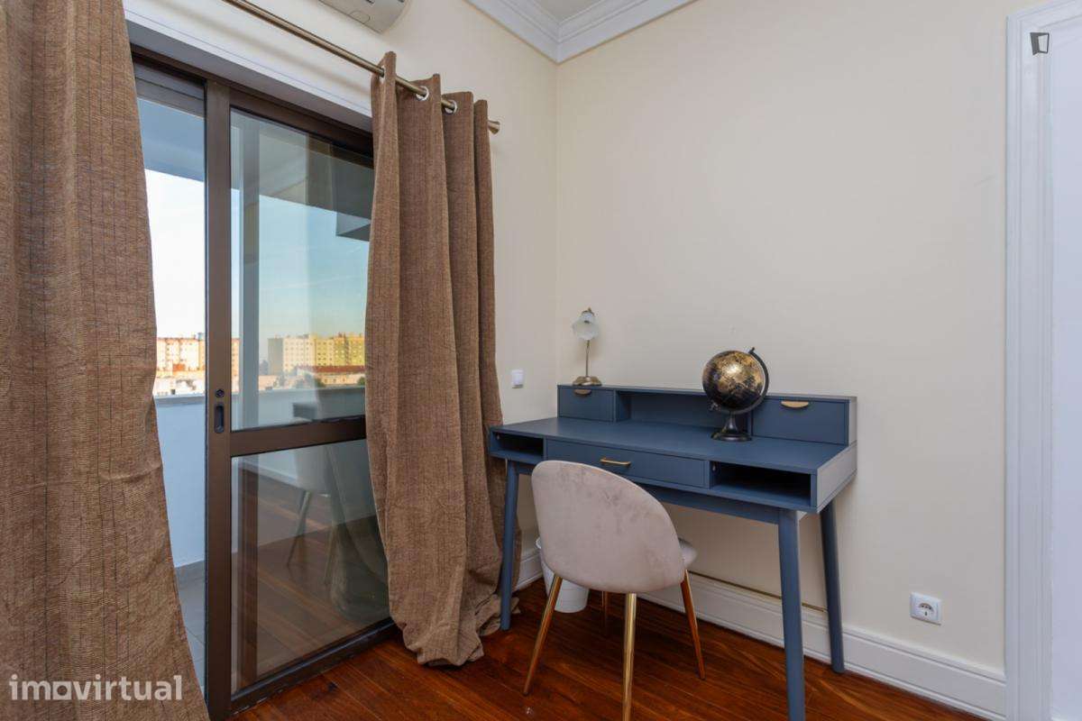 Quarto - localizado em Roma-Areeiro Lisbon - Grande imagem: 4/25