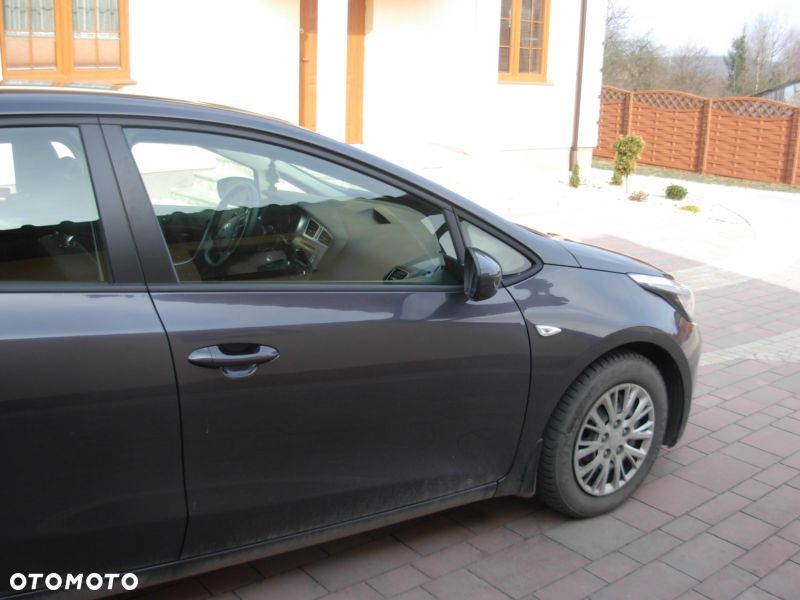Kia Ceed 1.4 L - 3