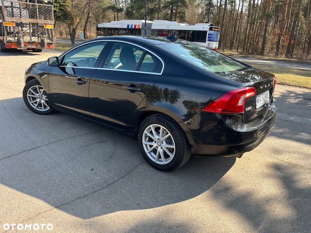 Volvo S60 D3 Geartronic Momentum - 5