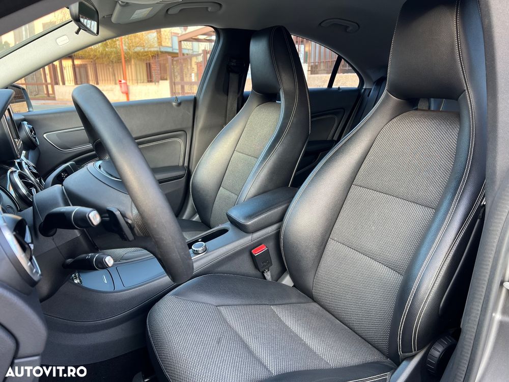 Mercedes-Benz CLA 220 - 6