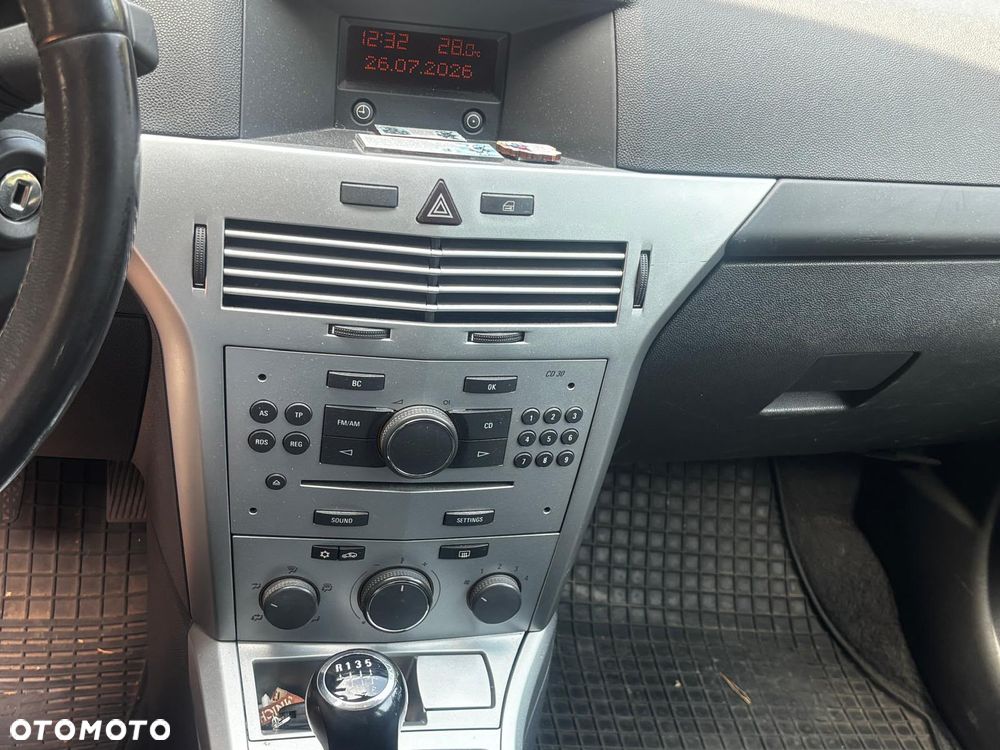 Opel Astra 1.7 CDTI 111 - 1
