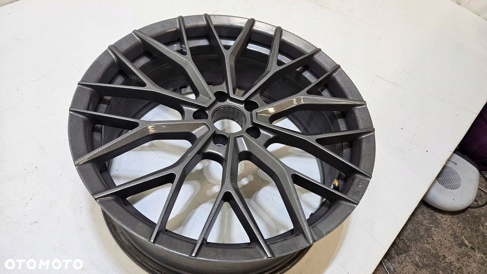 felga aluminiowa via sff02 20'' 8,5j et35 5x112 cb 66,6 - 3