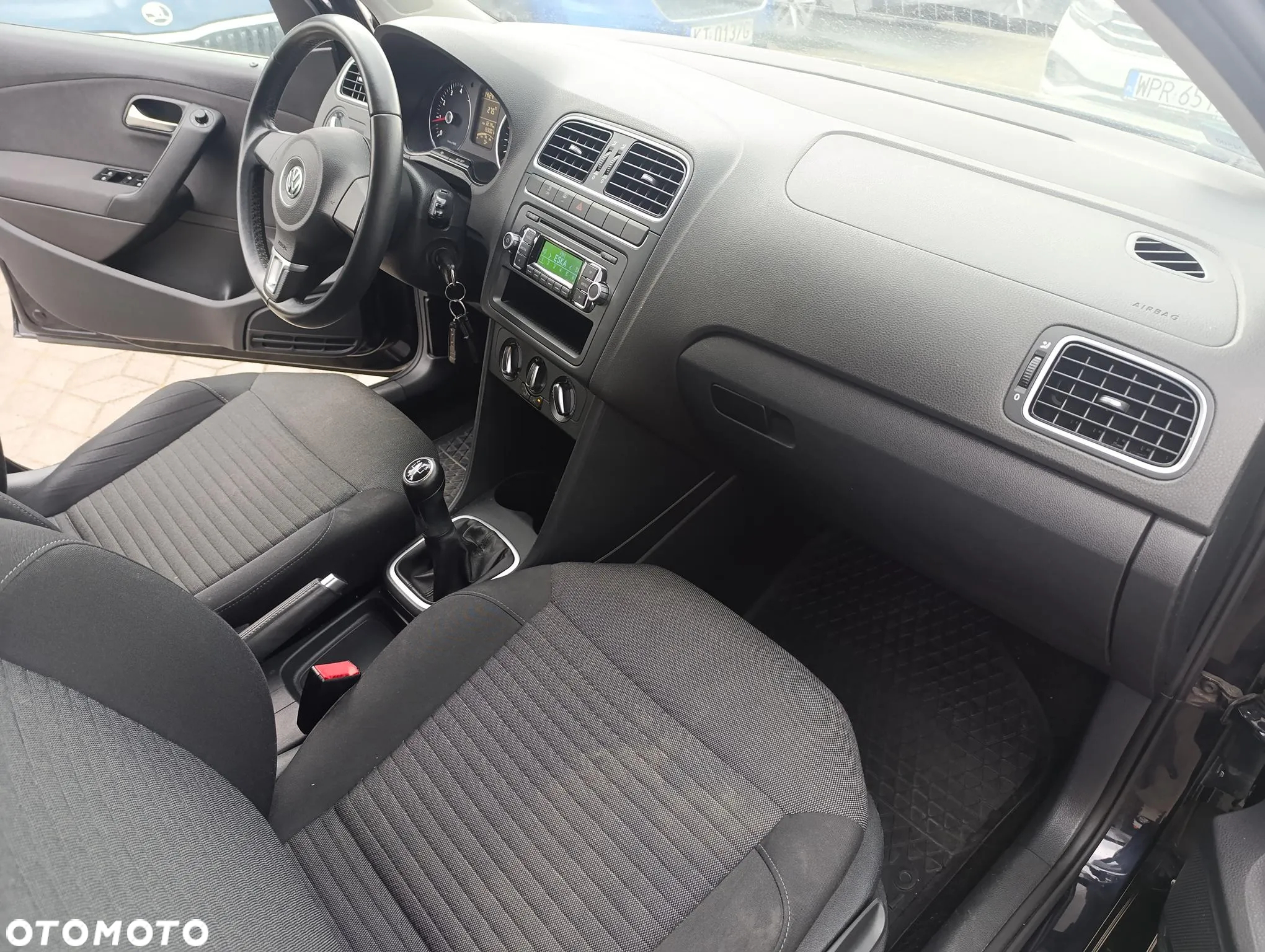 Volkswagen Polo 1.4 16V Comfortline - 15