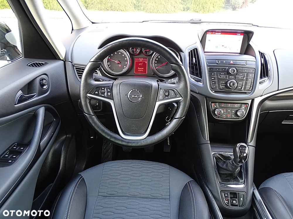 Opel Zafira Tourer 1.4 Turbo Innovation - 33