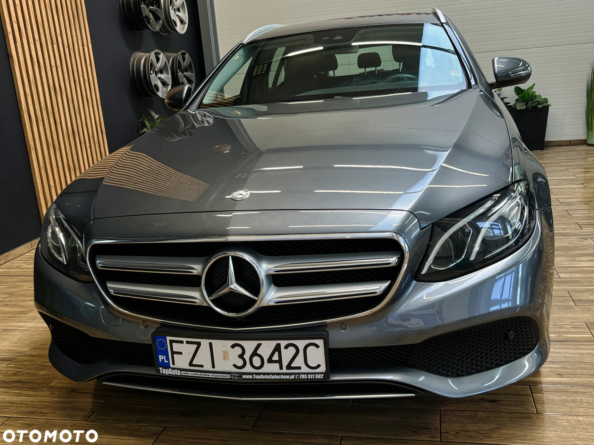 Mercedes-Benz Klasa E 220 d - 14