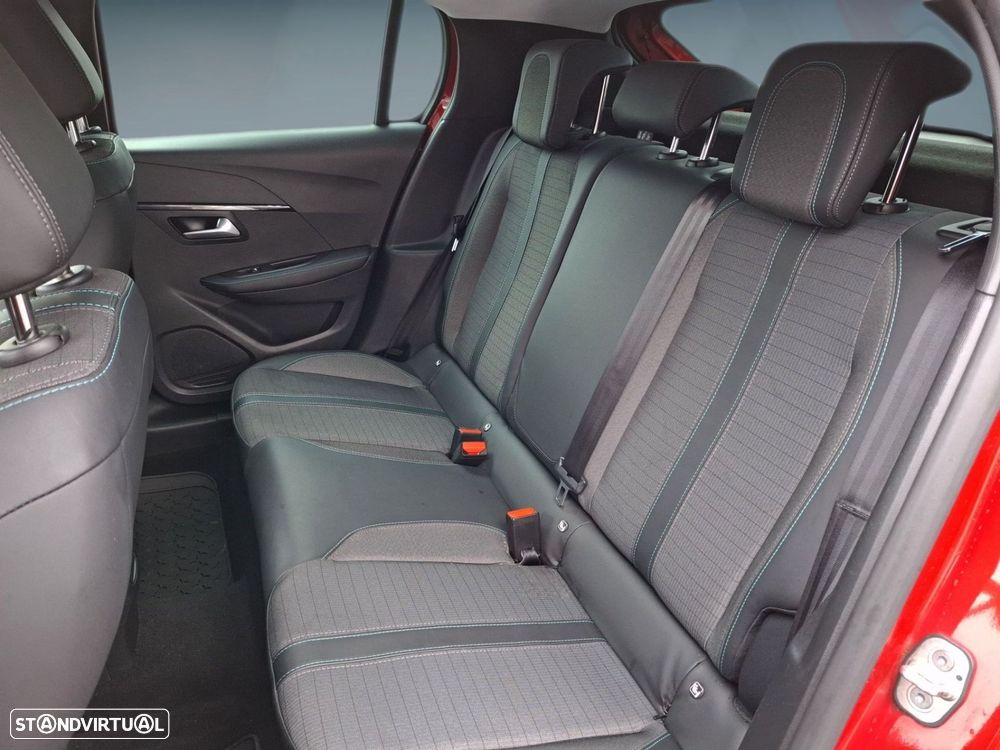 Peugeot 208 1.2 PureTech Allure EAT8 - 12