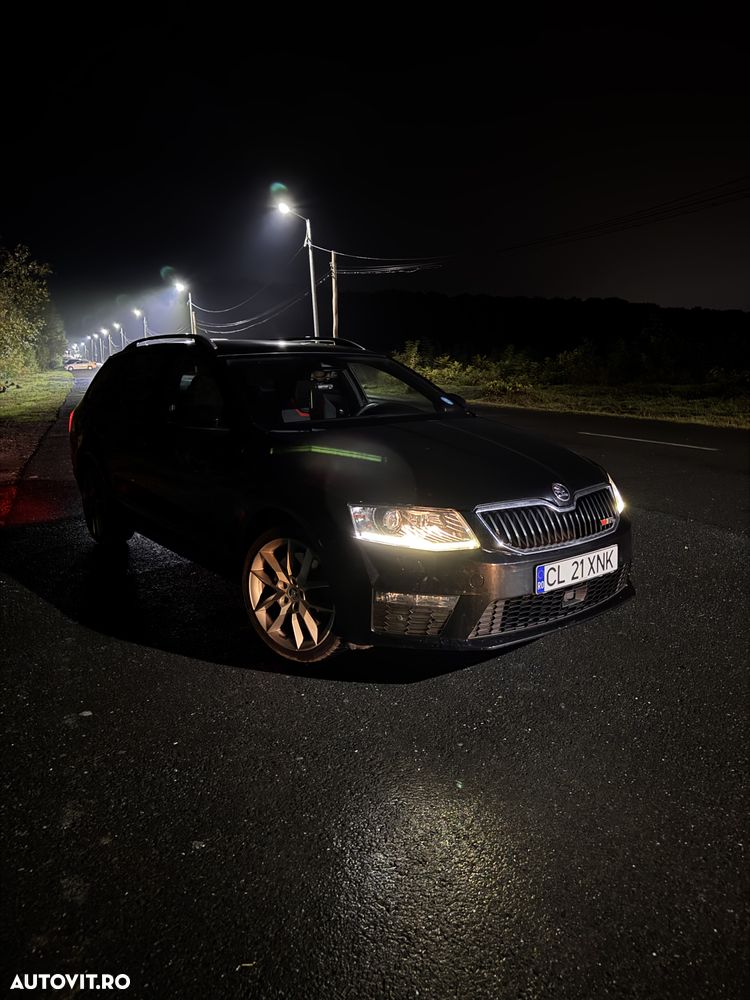 Skoda Octavia 2.0 TDI DSG RS - 1